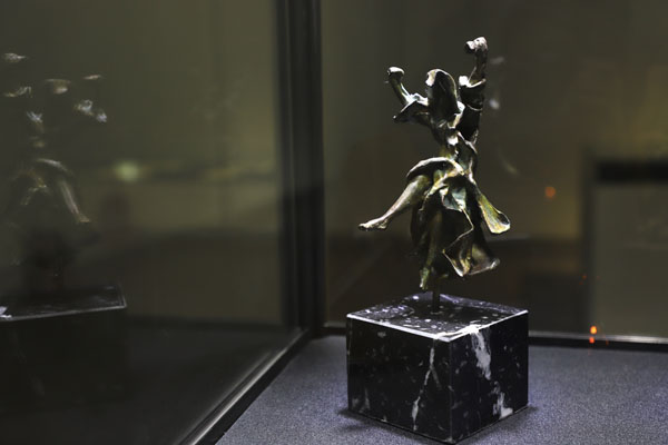毕加索、达利真迹亮相首届平遥国际雕塑节